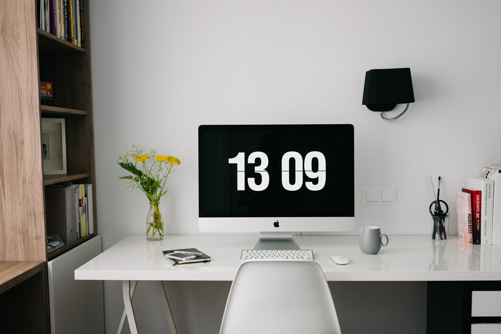 Reclaim Your Focus: How to Set Up a Workspace When Your Business is 100% Online